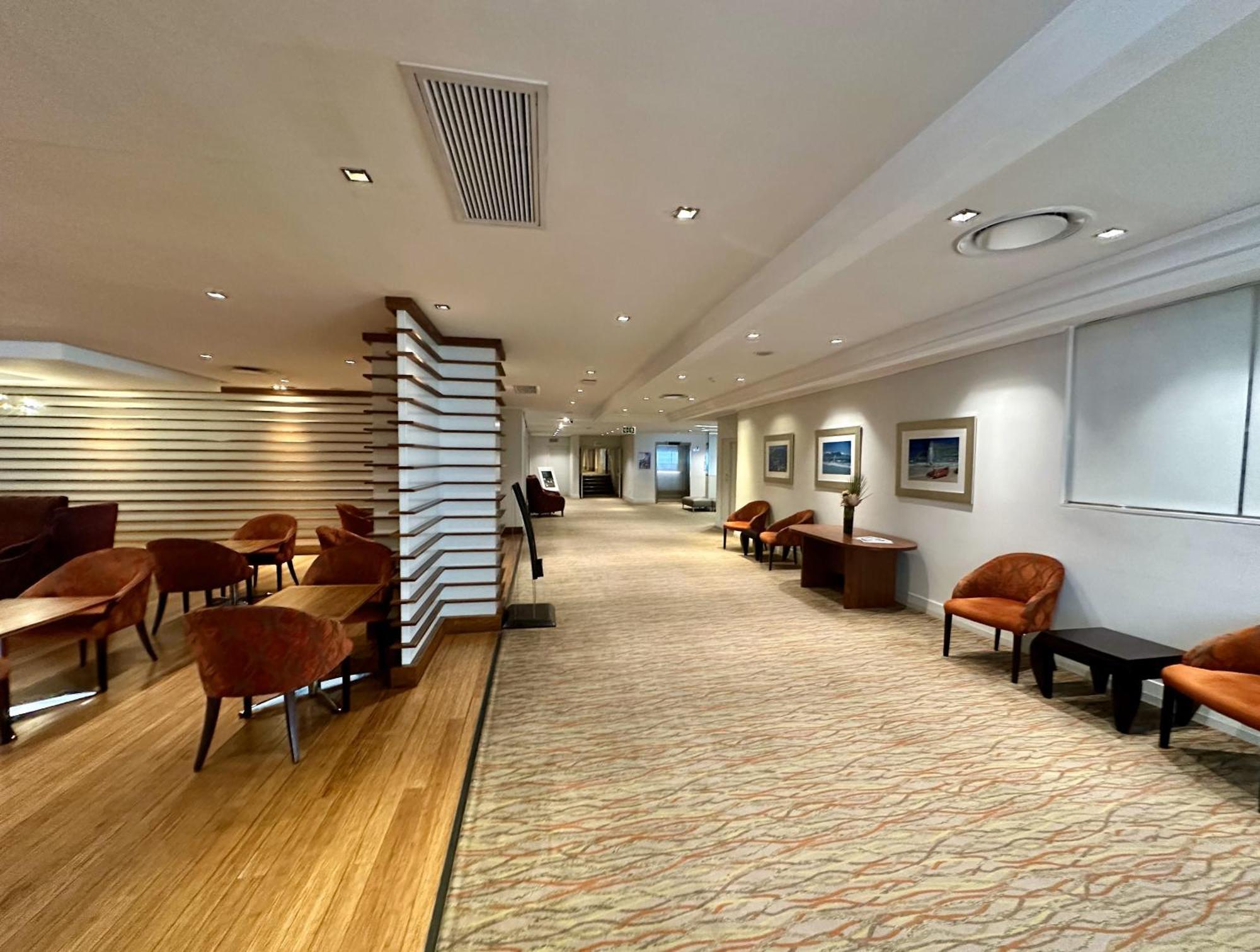 Garden Court Nelson Mandela Boulevard Кейптаун Екстериор снимка